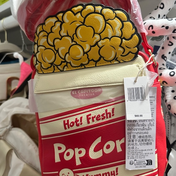 NWT D23 EL CAPITOON COLLECTER LOUNGEFLY - Picture 2 of 2